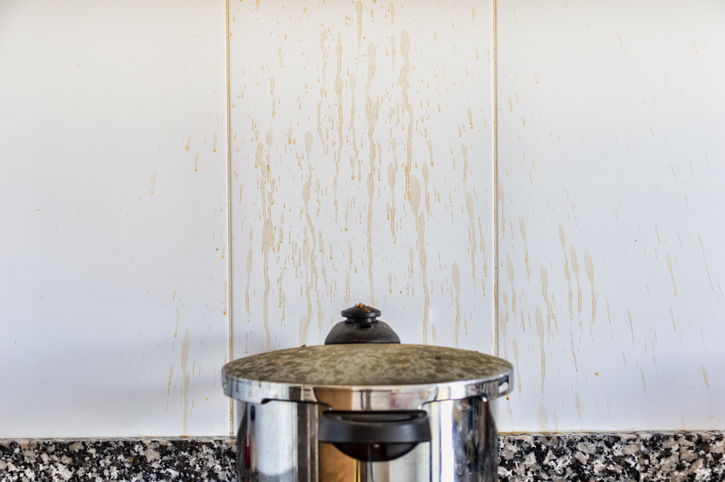stained speed cooker
