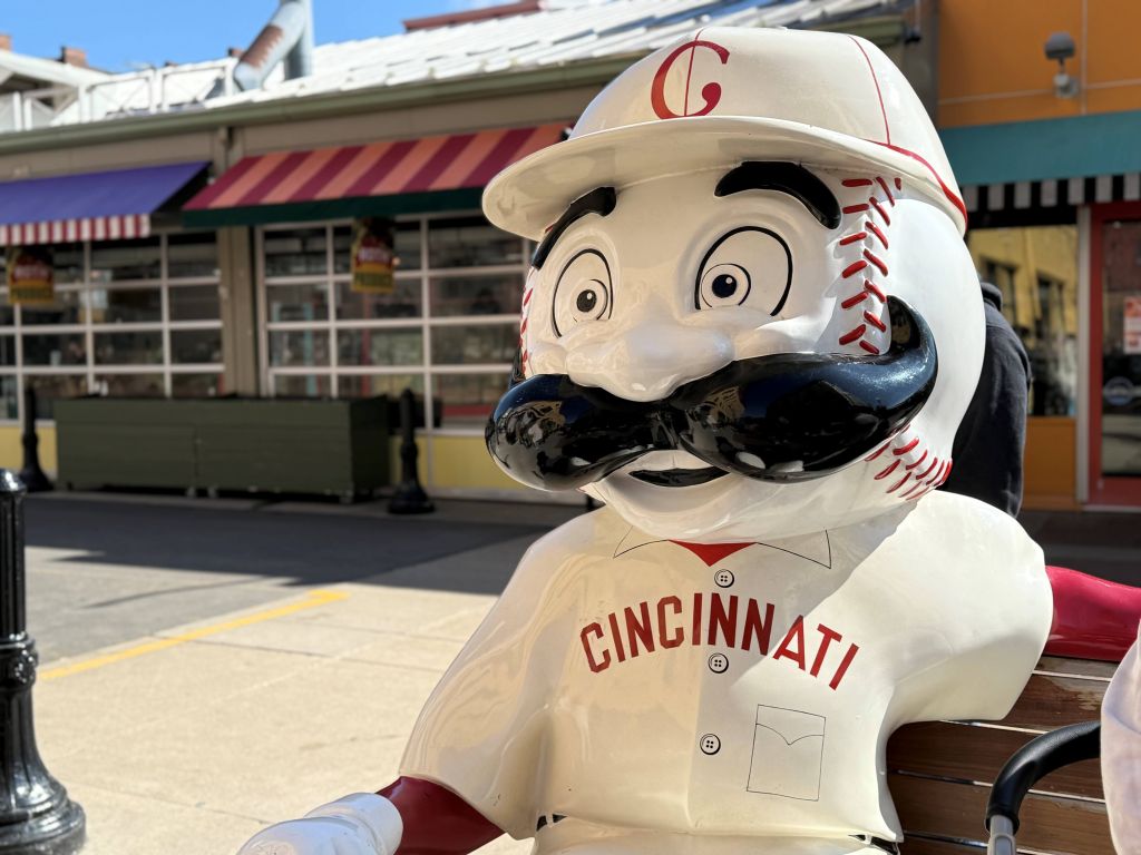 Jueves nublado para desfile inaugural de los Rojos  