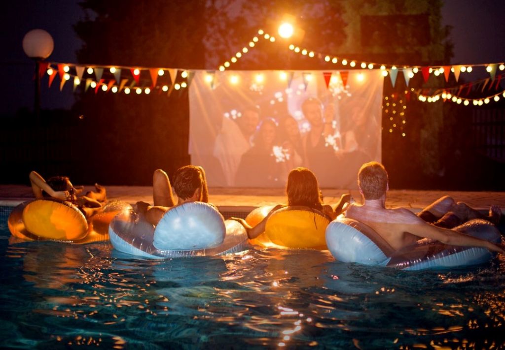 Piscinas y películas: ¿Dónde disfrutar de ambas atracciones?