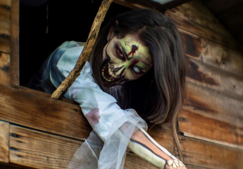 Cuidado: ¡Vampiros, monstruos y zombis acechan en Mason!
