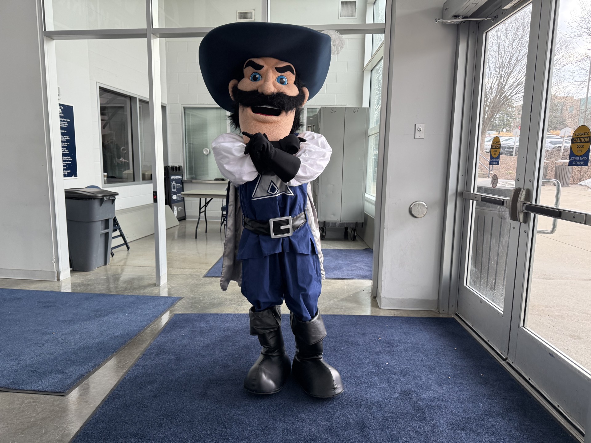 “Crosstown Shootout”: ¡Musketeers y Bearcats listos para clásico!