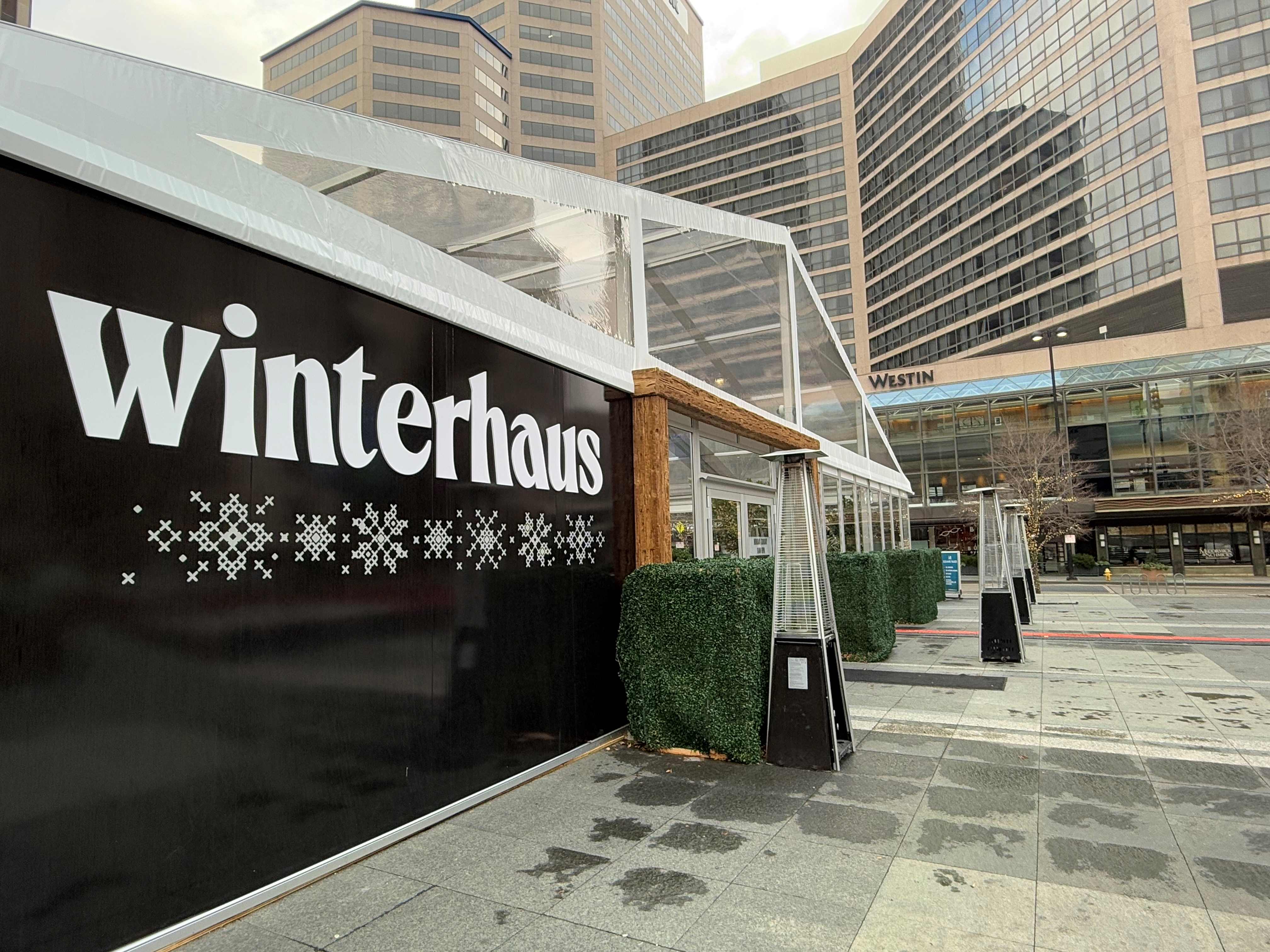 “Winterhaus” ofrece entretenimiento bajo techo en Fountain Square