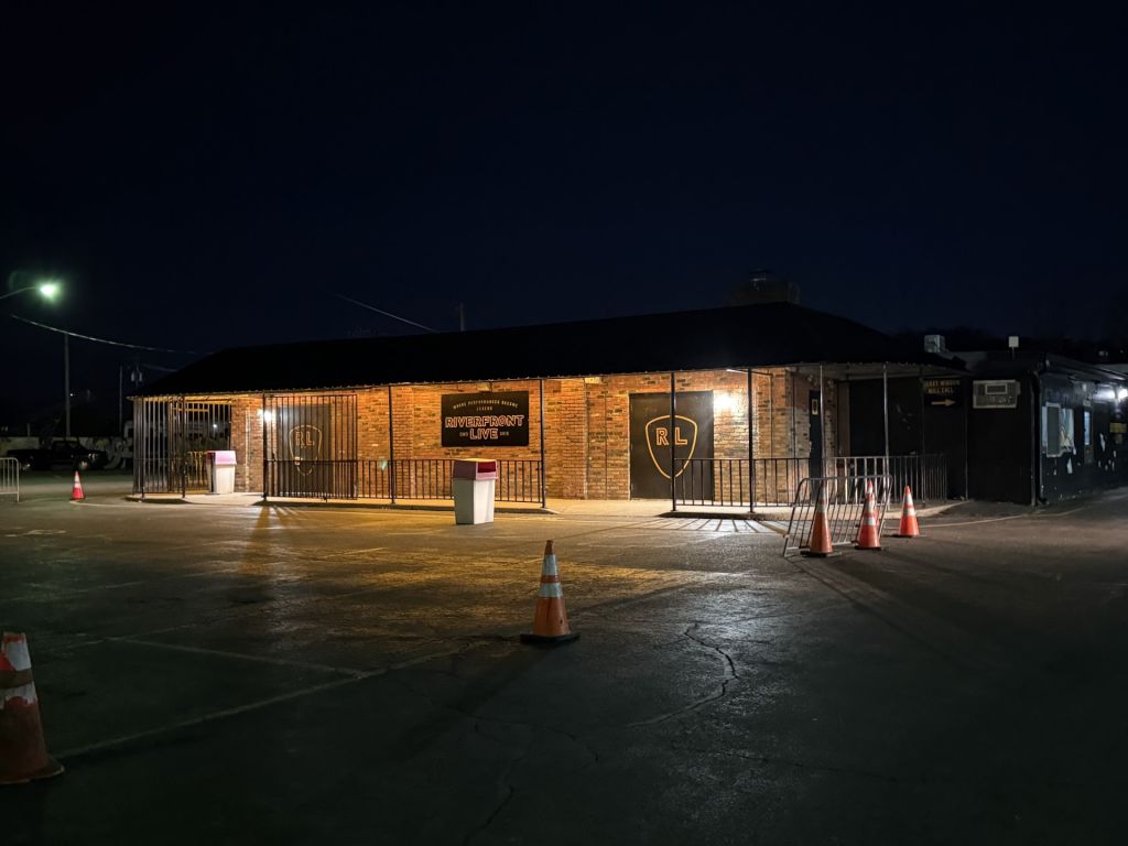 Tiroteo en centro nocturno de Cincinnati deja nueve heridos