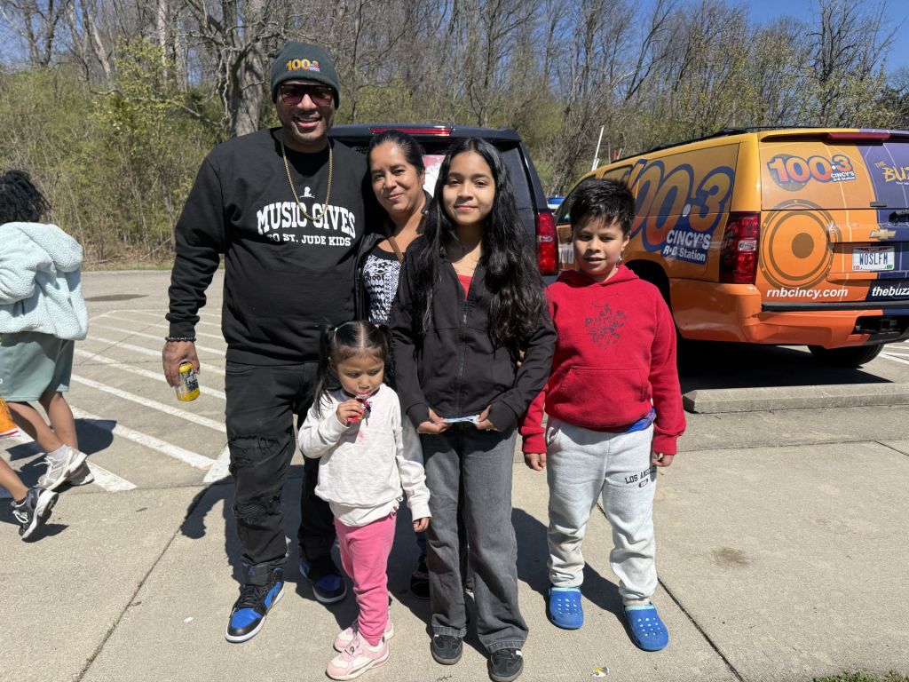 Familias latinas disfrutan de “Spring Fling 2026”