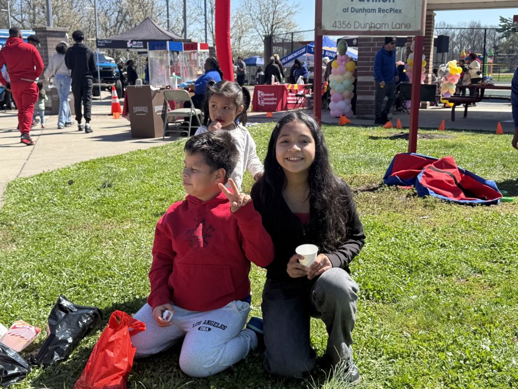 Familias latinas disfrutan de “Spring Fling 2026”