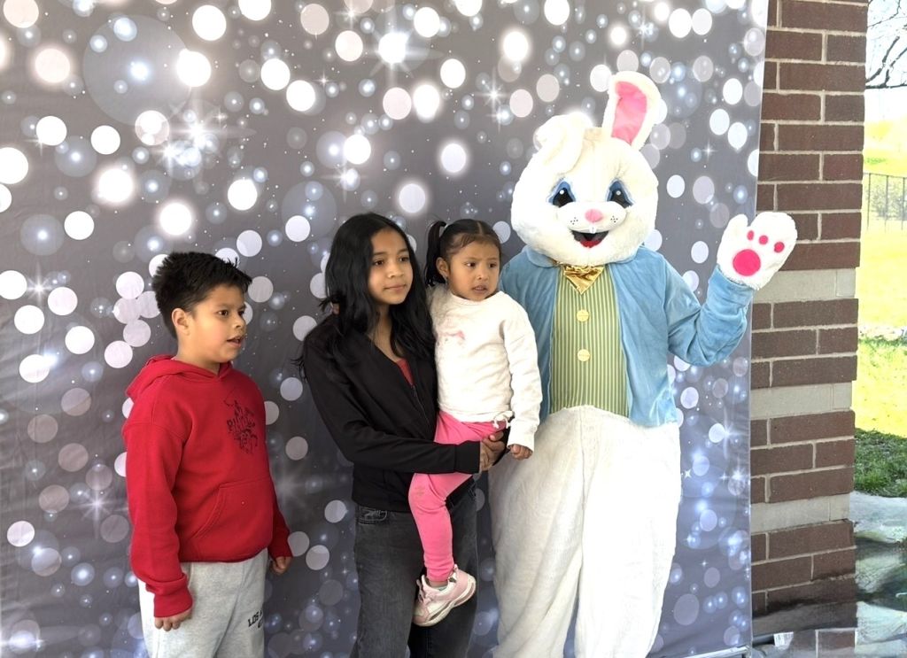 Familias latinas disfrutan de “Spring Fling 2026”