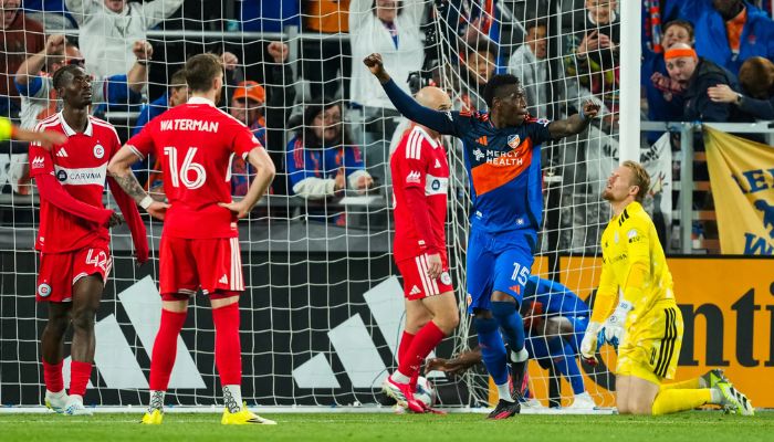 Evander hace historia en el empate 3-3 entre Cincinnati y Chicago