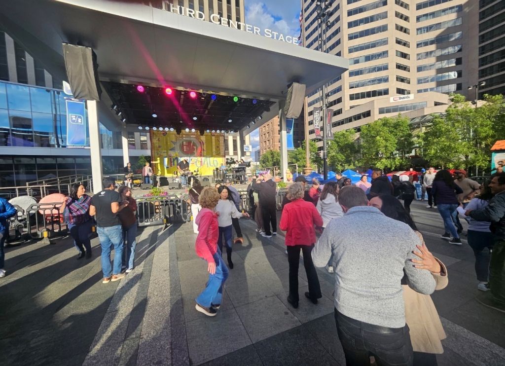 Cincinnati celebra su tradicional fiesta de pueblo: Cincy-Cinco